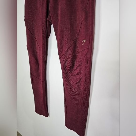 GYMSHARK medium maroon athletic joggers - Picture 3 of 7